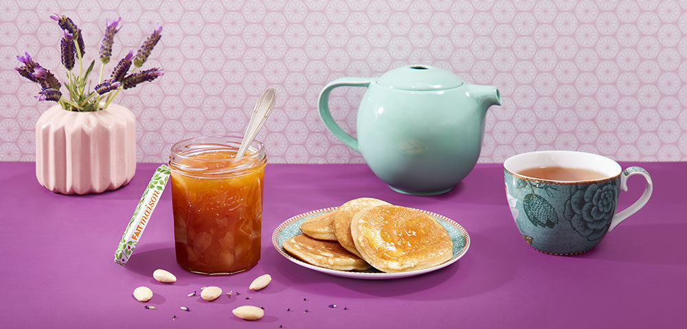 Jam with dry apricots, almonds and lavender – LE PARFAIT® | BOUTIQUE OFFICIELLE