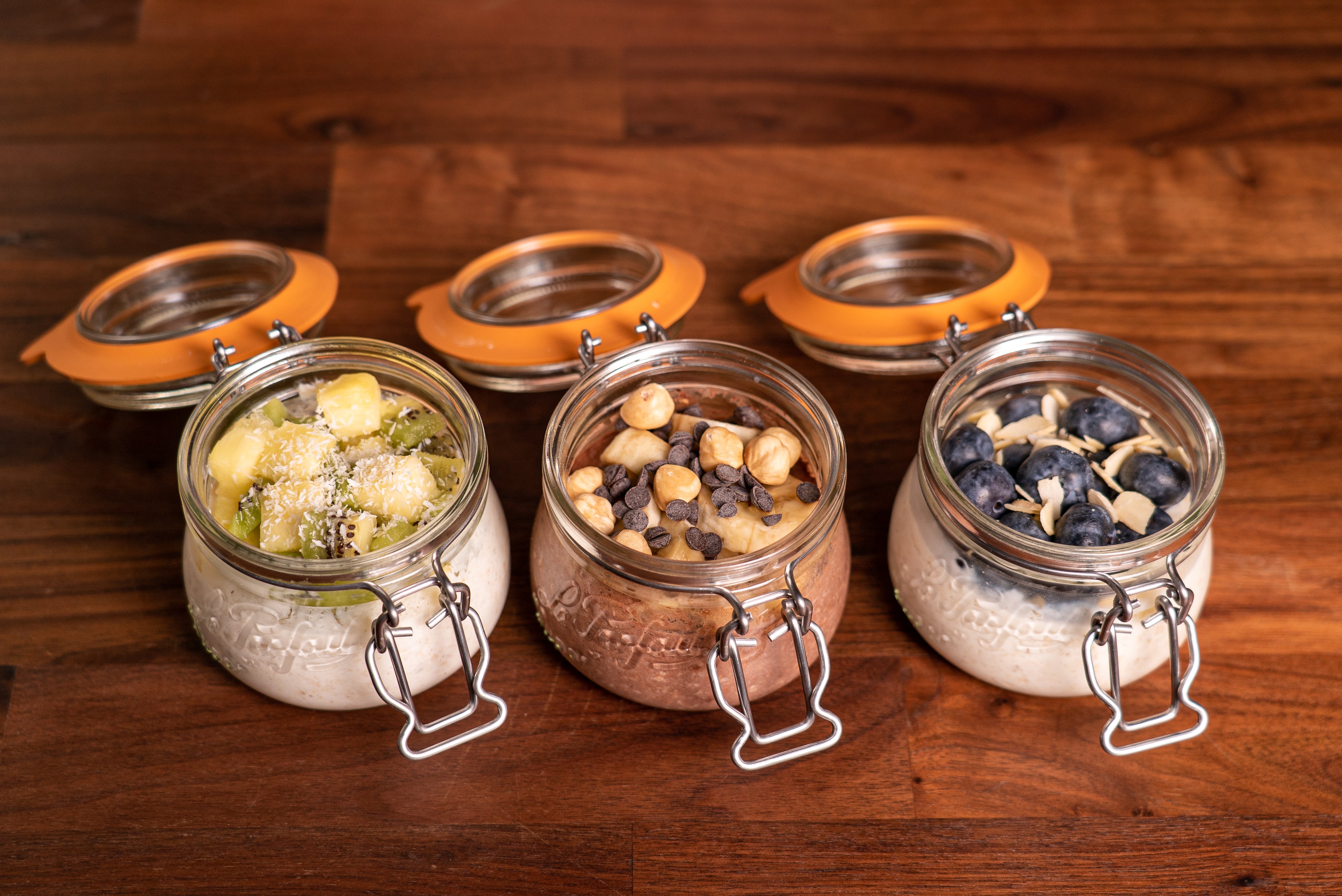 "Overnight" porridge : noix de coco, kiwi et ananas