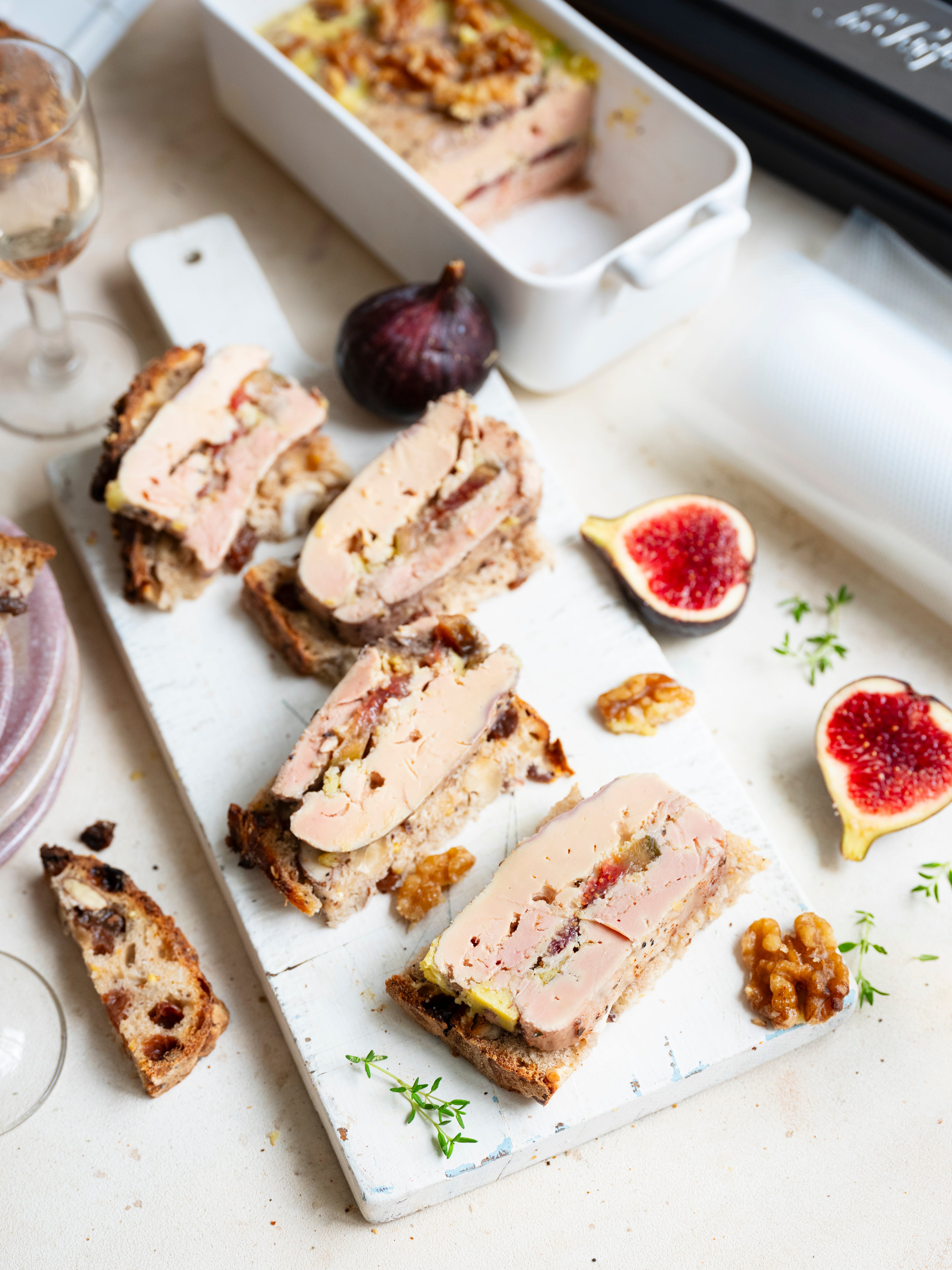Foie gras mi-cuit aux figues et noix cuisson sous-vide