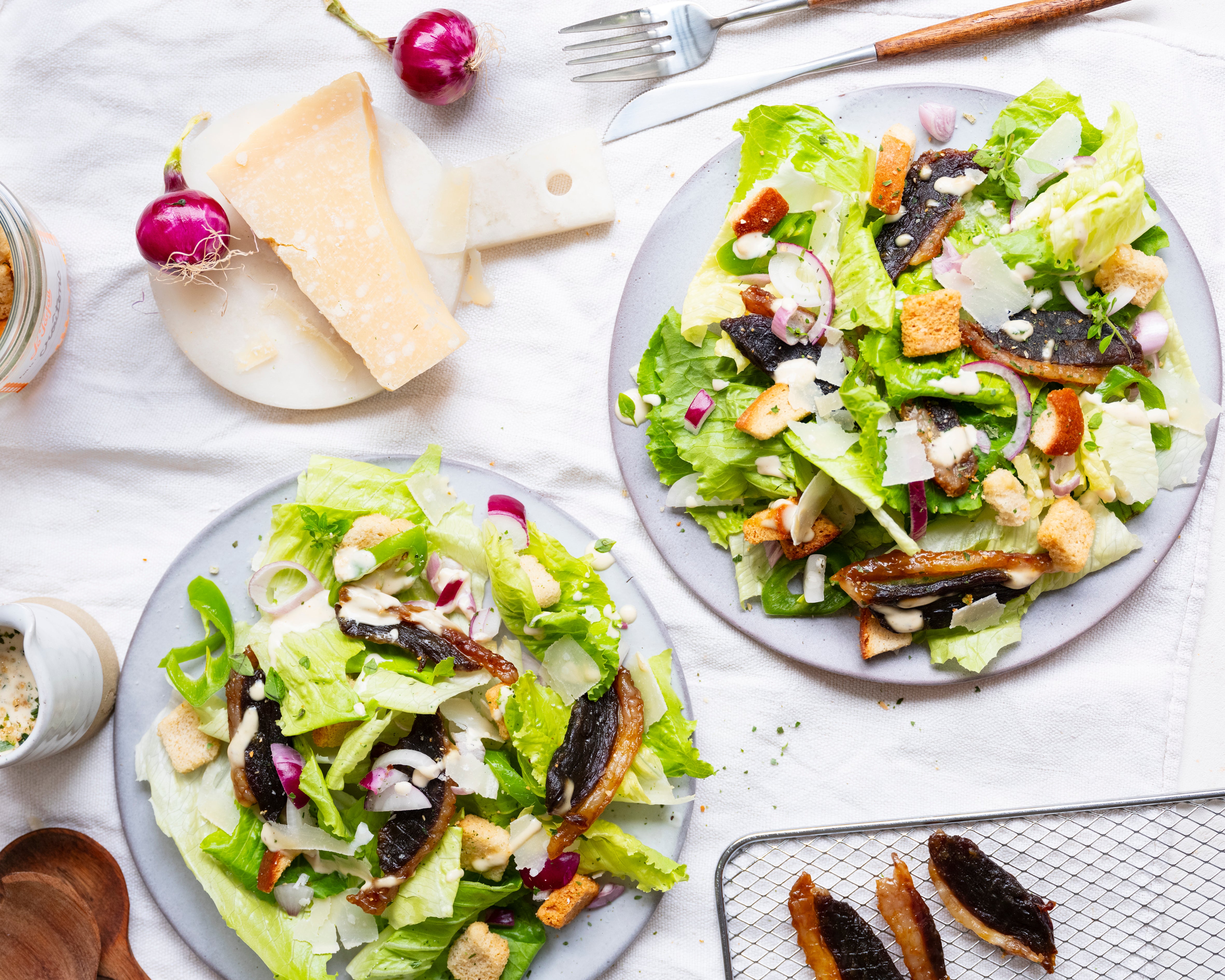 Salade César au magret de canard miel-moutarde